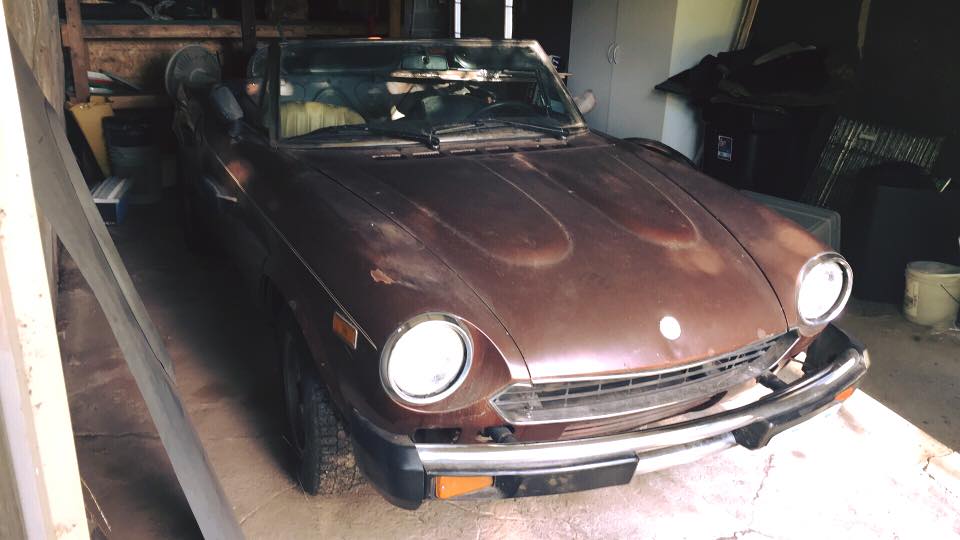 The Brown Spider arrives.